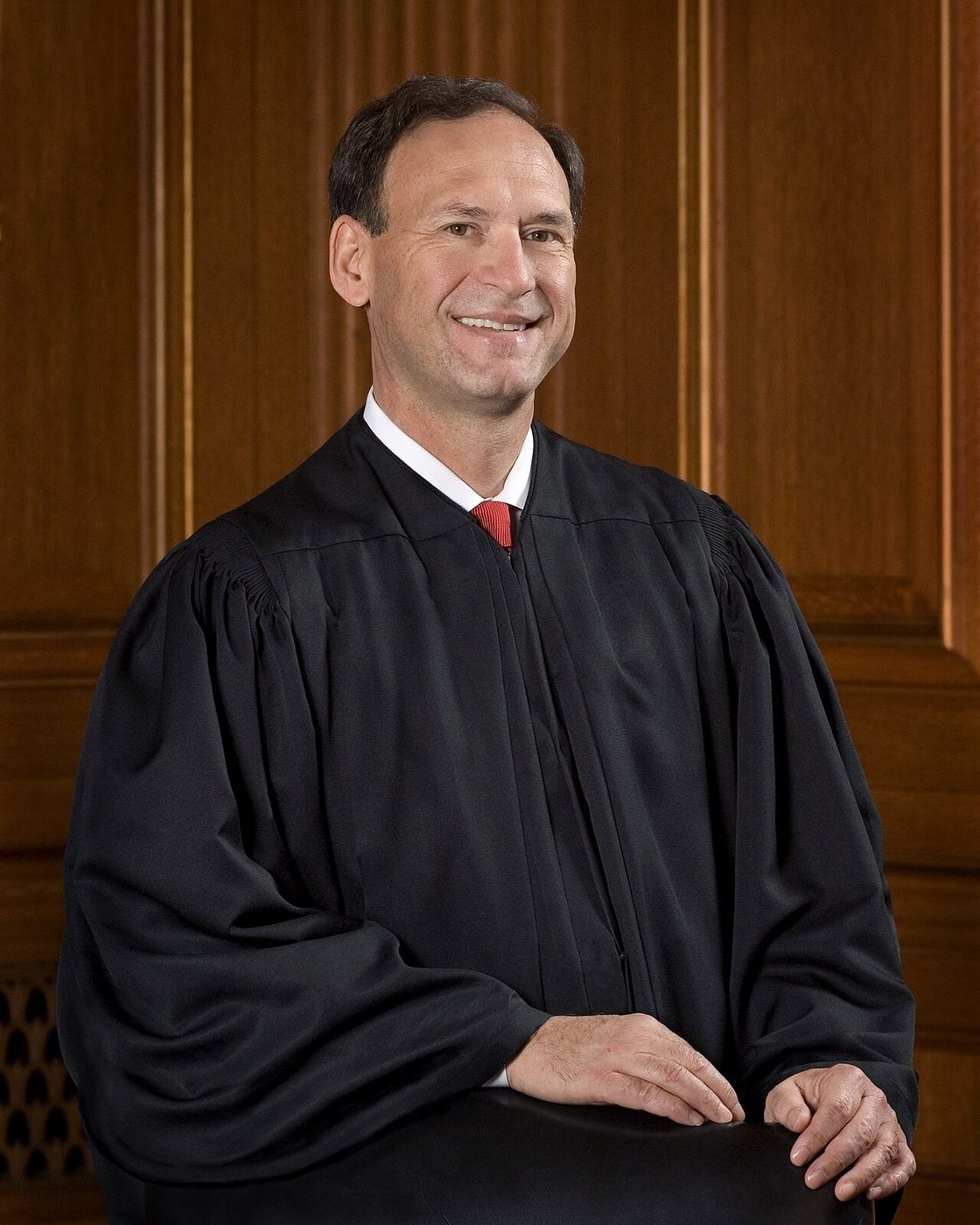 Samuel Alito official portrait