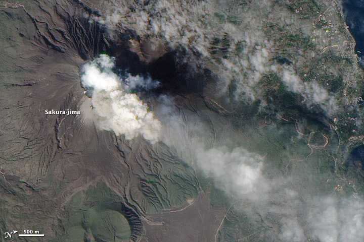 Activity at Sakurajima Volcano 2010-02-15