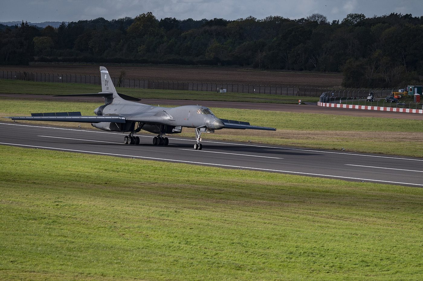 A U.S. Air Force B-1B Lancer bomber lands on the runway at RAF Fairford in England