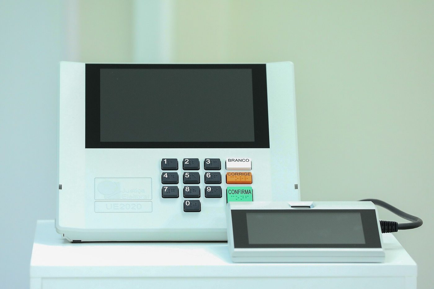 A Brazilian electronic voting machine, model UE2020