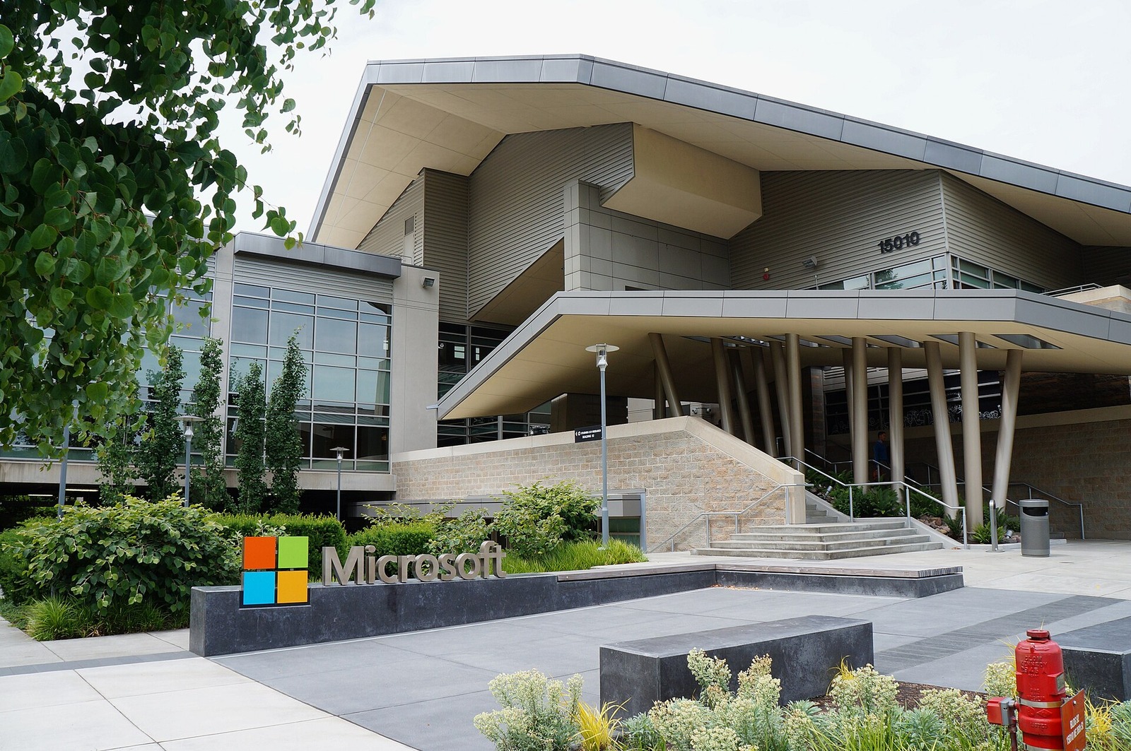 Building 92 on the Microsoft Redmond Campus