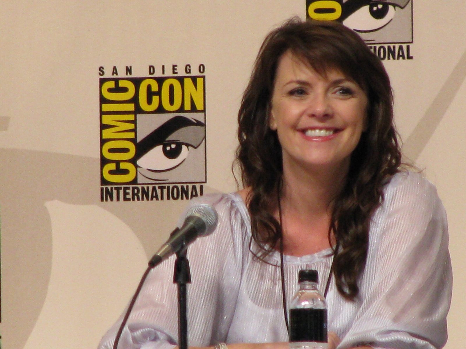 Stargate SG-1 actress Amanda Tapping at San Diego Comic-Con in 2008