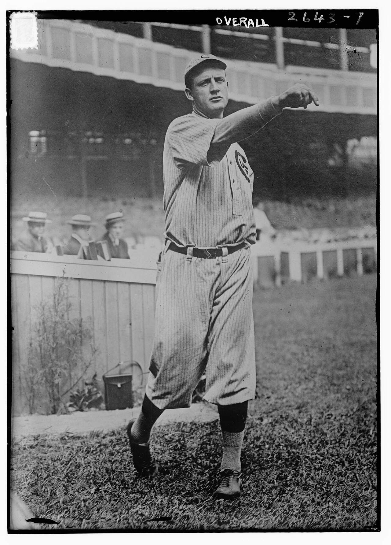 Archival glass-negative portrait of Chicago Cubs pitcher Orval Overall in uniform, from the Bain News Service.