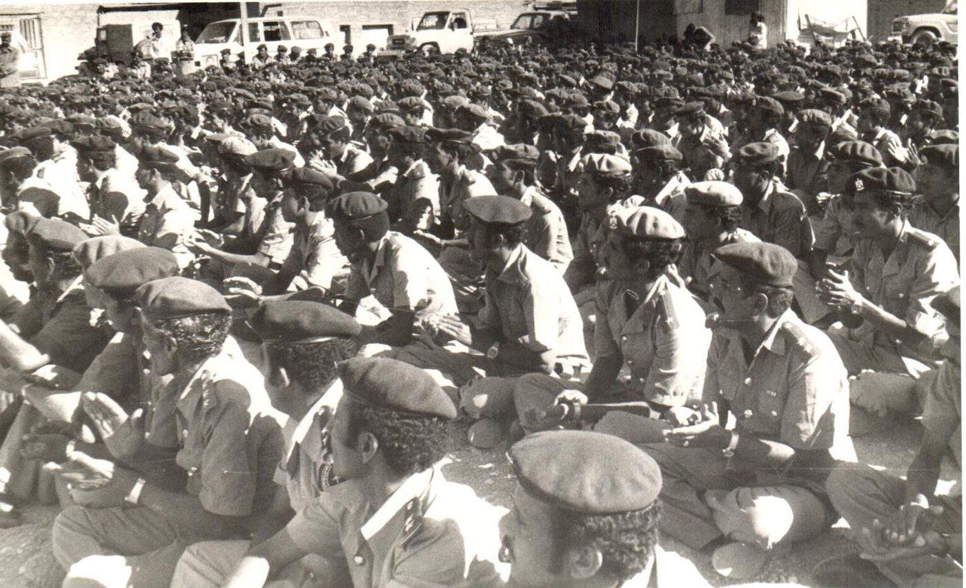 Soldiers gathered in Shabwa province, Yemen, in 1985