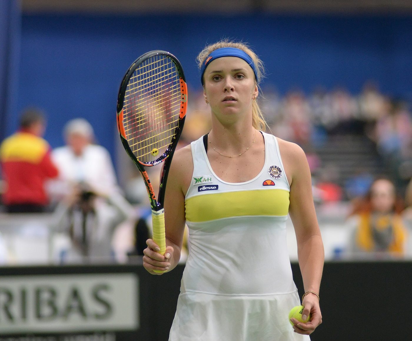 Elina Svitolina on a tennis court