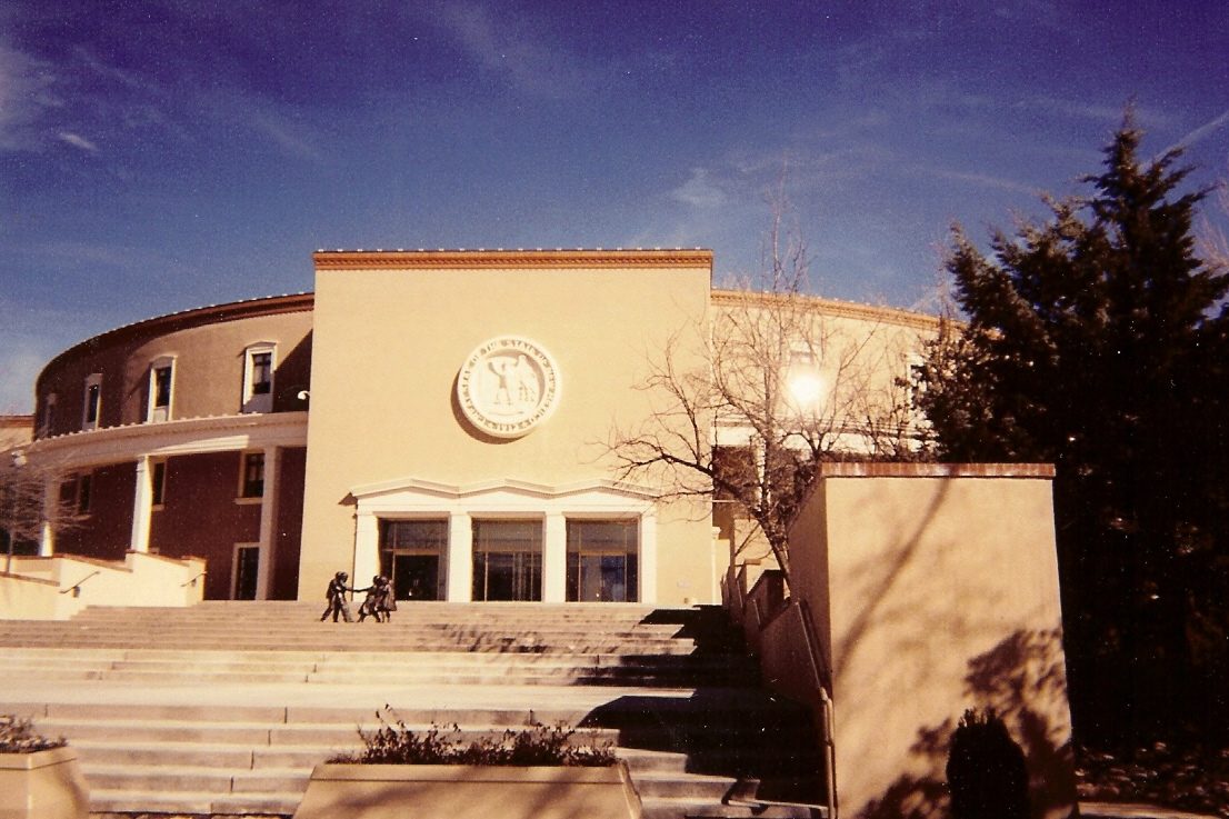 The round New Mexico State Capitol in Santa Fe