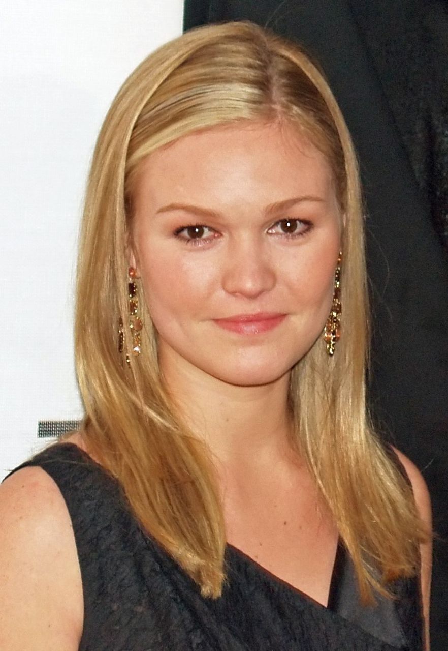 Julia Stiles smiling at a film festival event