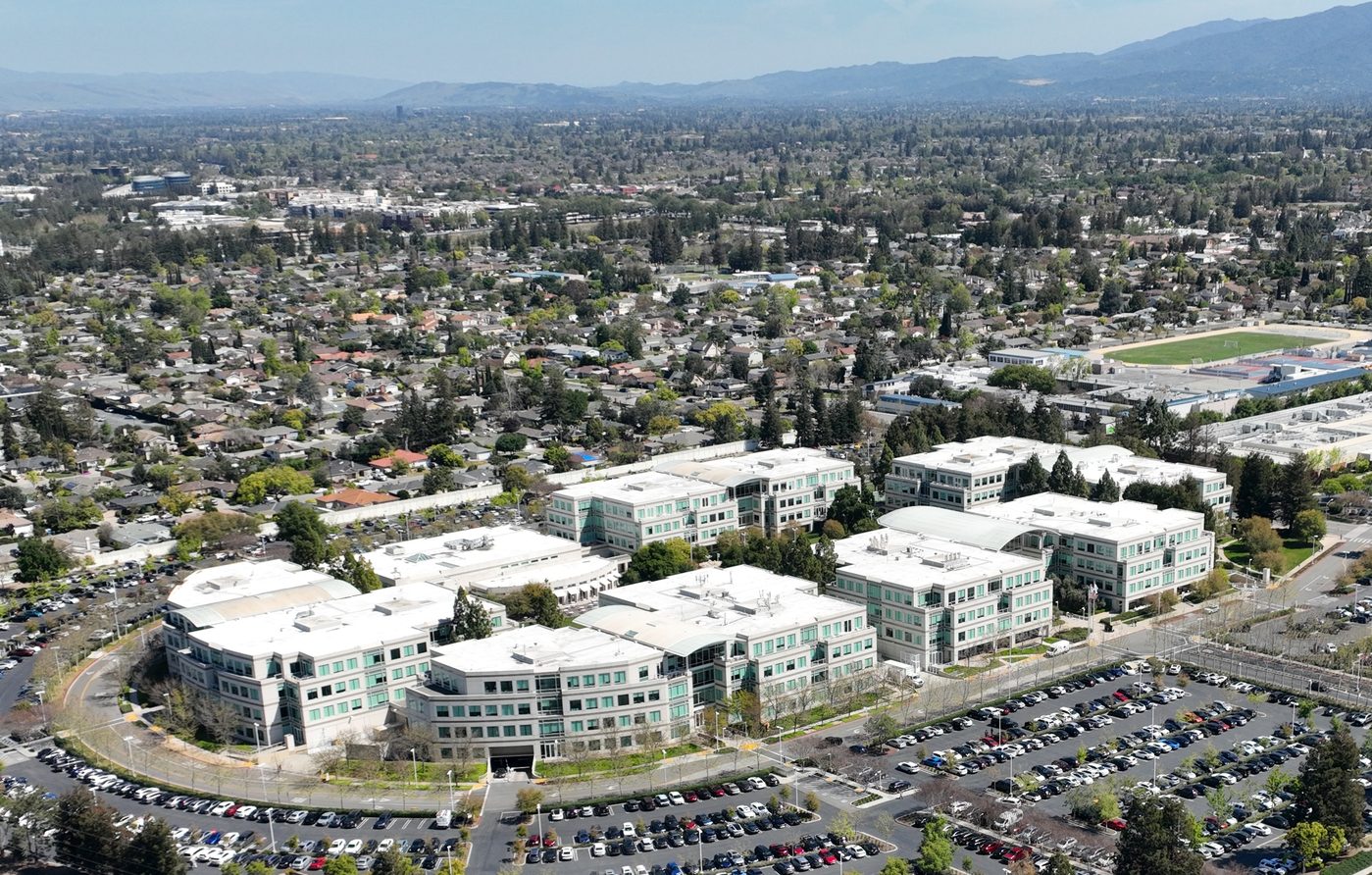 Apple Infinite Loop campus buildings in Cupertino