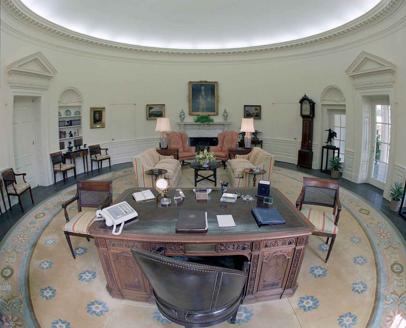 Empty Oval Office of the White House