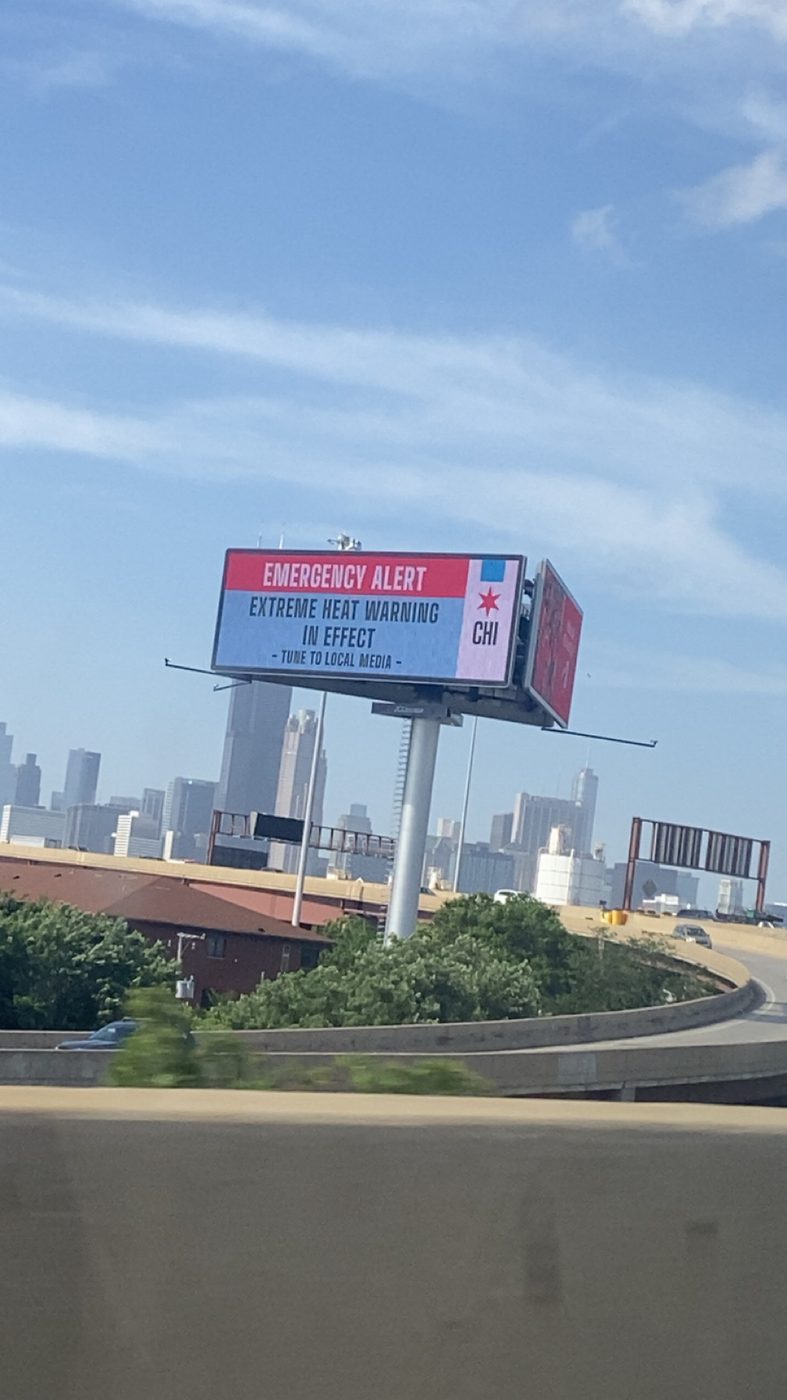 Chicago electronic billboard showing an extreme heat warning