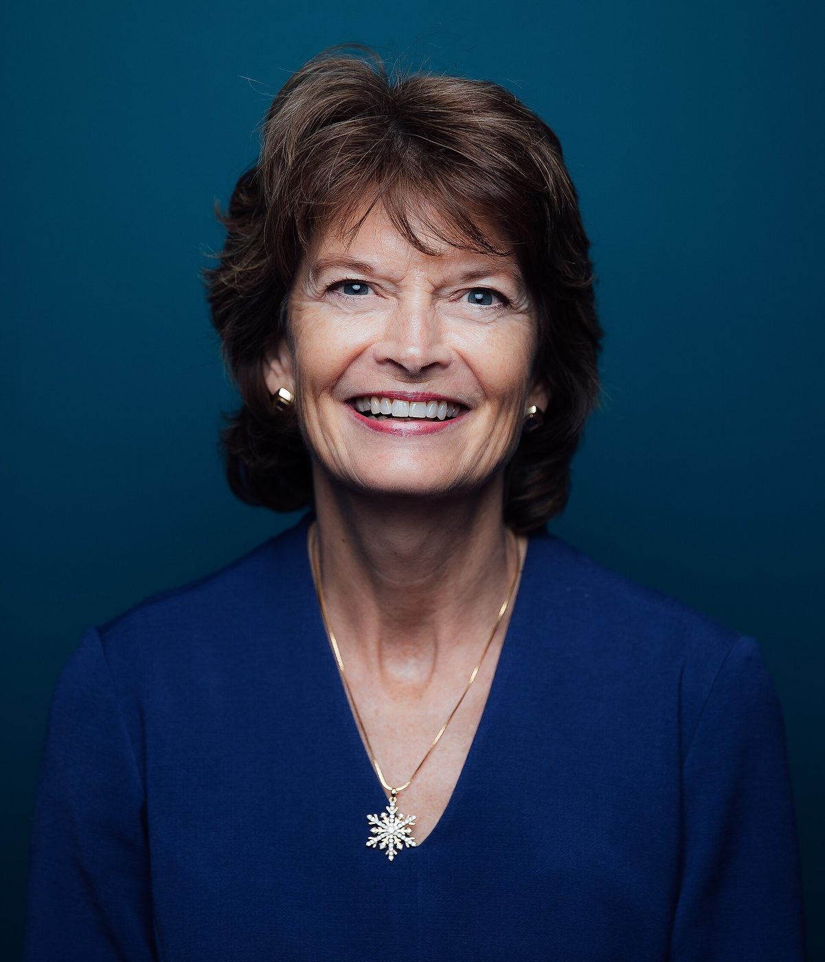 Official portrait of Senator Lisa Murkowski