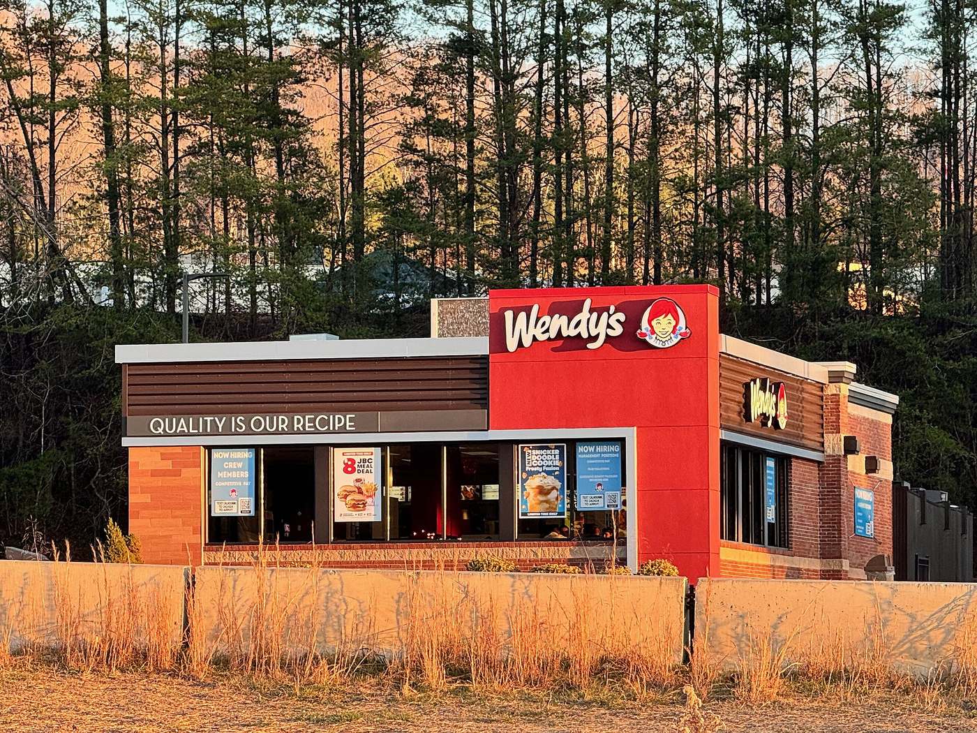 Wendy's restaurant exterior